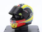 Valentino Rossi #46 MotoGP Weltmeister 2004 Helm 1:5 Spark Editions