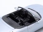Mazda MX-5 Roadstere Byggeår 1989 sølv 1:18 Norev