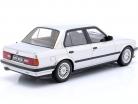 BMW 325i (E30) Année de construction 1988 argent 1:18 OttOmobile