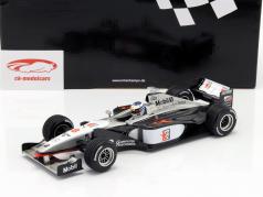 Mika Häkkinen McLaren MP4/13 #8 wereldkampioen formule 1 1998 1:18 Minichamps