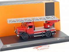 IFA S4000 DL departamento de bomberos con escalera rojo 1:43 Ixo