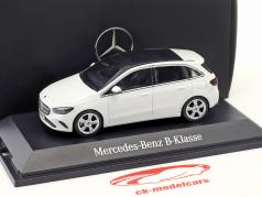 Mercedes-Benz B级 (W247) 建造年份 2018 极性 白 1:43 Herpa