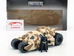 Batmobile van de film The Dark Knight 2008 met Batman figuur 1:24 Jada Toys