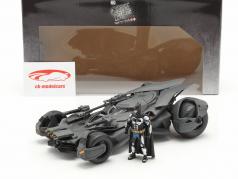 Batmobile avec Batman figure film Justice League (2017) gris 1:24 Jada Toys