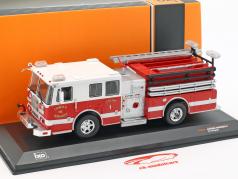 Seagrave Marauder II Charlotte Fire Department rood / wit 1:43 Ixo