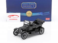 Ford Model T year 1925 with 2 figurines Laurel & Hardy 1:24 SunStar