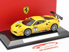 Ferrari 488 Challenge #1 желтый 1:43 Bburago