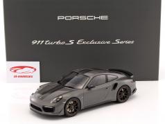 Porsche 911 (991) Turbo S Exclusiv Series gray / black with showcase 1:18 Spark
