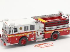 Seagrave Fire Truck cuerpo de Bomberos New York rojo / blanco 1:43 Altaya