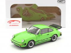 Porsche 911 (930) Carrera 3.2 Coupe year 1984 green 1:18 Solido