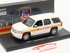 Chevrolet Tahoe Fire Department New York 2011 white / red / yellow 1:43 Greenlight
