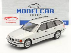BMW 3 Series (E36) Touring Anno di costruzione 1995 d'argento 1:18 Model Car Group