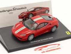 Ferrari Challenge Stradale bouwjaar 2003 met Showcase rood / wit 1:43 Altaya