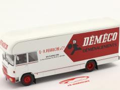 Berliet GBK 75 vervoer- Vrachtauto Demeco bouwjaar 1969 wit / rood 1:43 Hachette