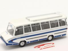 Berliet Stradair Autocar Byggeår 1965 hvid / blå 1:43 Hachette
