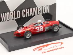Phil Hill Ferrari 156 #38 3-й Монако GP формула 1 Чемпион мира 1961 1:43 Brumm