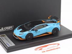 Lamborghini Huracan STO Byggeår 2021 Lyseblå / orange / sort 1:43 LookSmart