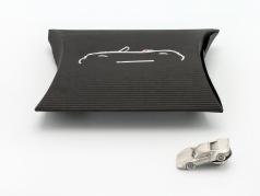 Pin Porsche 904 GTS Серебряный