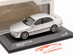 BMW M5 (E39) 5.0 V8 32V Année de construction 2003 titane argent 1:43 Solido