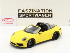 Porsche 911 (992) Targa 4 GTS 建设年份 2021 racing 黄色 1:18 Minichamps