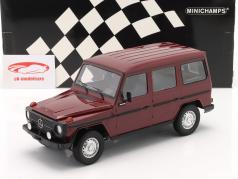 Mercedes-Benz G-Modell grandes (W460) Ano de construção 1980 vermelho escuro 1:18 Minichamps
