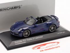Porsche 911 (992) Turbo S conversível 2020 azul genciana metálico 1:43 Minichamps
