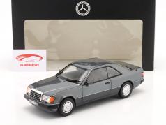 Mercedes-Benz 300 CE-24 Coupe (C124) Byggeår 1988-1992 perlegrå 1:18 Norev