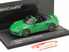 Porsche 911 (992) Turbo S Cabrio bouwjaar 2020 python groen 1:43 Minichamps