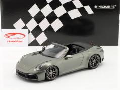Porsche 911 (992) Carrera 4S conversível 2019 verde aventurina metálico 1:18 Minichamps