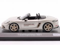 Porsche Boxster 718 Travel Experience Anno di costruzione 2021 d&#39;argento 1:43 Minichamps