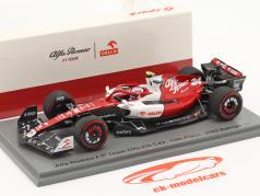 Zhou Guanyu Alfa Romeo C42 #24 Bahrain GP formula 1 2022 1:43 Spark