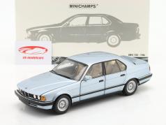 BMW 730i (E32) Год постройки 1986 Светло-синий металлический 1:18 Minichamps