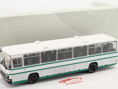 Ikarus 250.59 公共汽车 白色的 / 绿色 / 银 1:43 Premium ClassiXXs