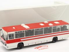 Ikarus 250.59 公共汽车 红色的 / 白色的 1:43 Premium ClassiXXs