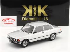 BMW 323i (E21) Bouwjaar 1978 zilver 1:18 KK-Scale