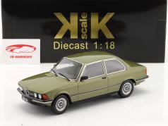 BMW 323i (E21) Anno di costruzione 1978 verde metallico 1:18 KK-Scale