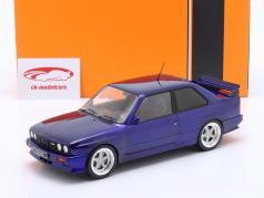 BMW M3 (E30) Bouwjaar 1989 donkerblauw 1:18 Ixo