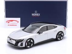 Audi RS e-tron GT Год постройки 2021 серебро 1:18 Norev