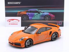 Porsche 911 (992) Turbo S Sport Design 2021 橙子 1:18 Minichamps