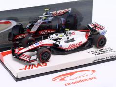 Mick Schumacher Haas VF-22 #47 Бахрейн GP формула 1 2022 1:43 Minichamps