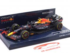M. Verstappen Red Bull RB18 #1 ganhador Azerbaijão Fórmula 1 Campeão mundial 2022 1:43 Minichamps