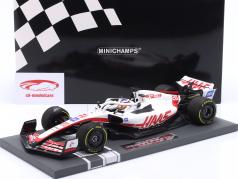 Kevin Magnussen Haas VF-22 #20 Brits GP formule 1 2022 1:18 Minichamps