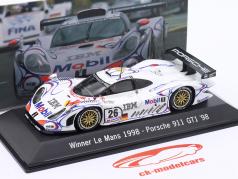 Porsche 911 GT1 #26 ganador 24h LeMans 1998 McNish, Aiello, Ortelli 1:43 Spark
