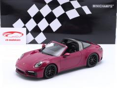 Porsche 911 (992) Targa 4 GTS Byggeår 2021 rubinrød 1:18 Minichamps