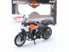 Harley-Davidson Pan America 1250 Bouwjaar 2021 zwart / oranje / wit 1:12 Maisto