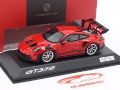 Porsche 911 (992) GT3 RS Ano de construção 2022 carmim 1:43 Spark