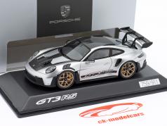 Porsche 911 (992) GT3 RS Año de construcción 2022 Plata GT metálico 1:43 Spark