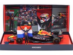 M. Verstappen Red Bull RB18 #1 vincitore Olandese GP formula 1 Campione del mondo 2022 1:18 Minichamps