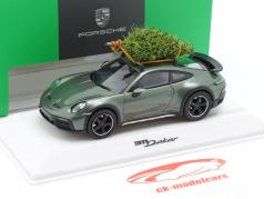 Porsche 911 Dakar 圣诞节 版 2023 深绿色 金属的 1:43 Spark