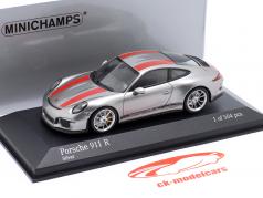 Porsche 911 (991) R Opførselsår 2016 sølv / rød 1:43 Minichamps